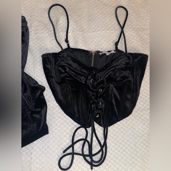 Two piece set - pants and corset top - Picture 3 of 4